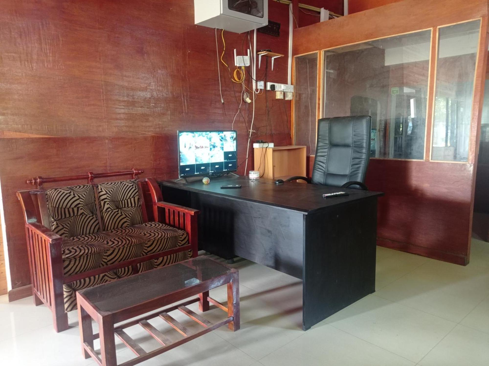 Silver Beach Hotel Trincomalee Ngoại thất bức ảnh