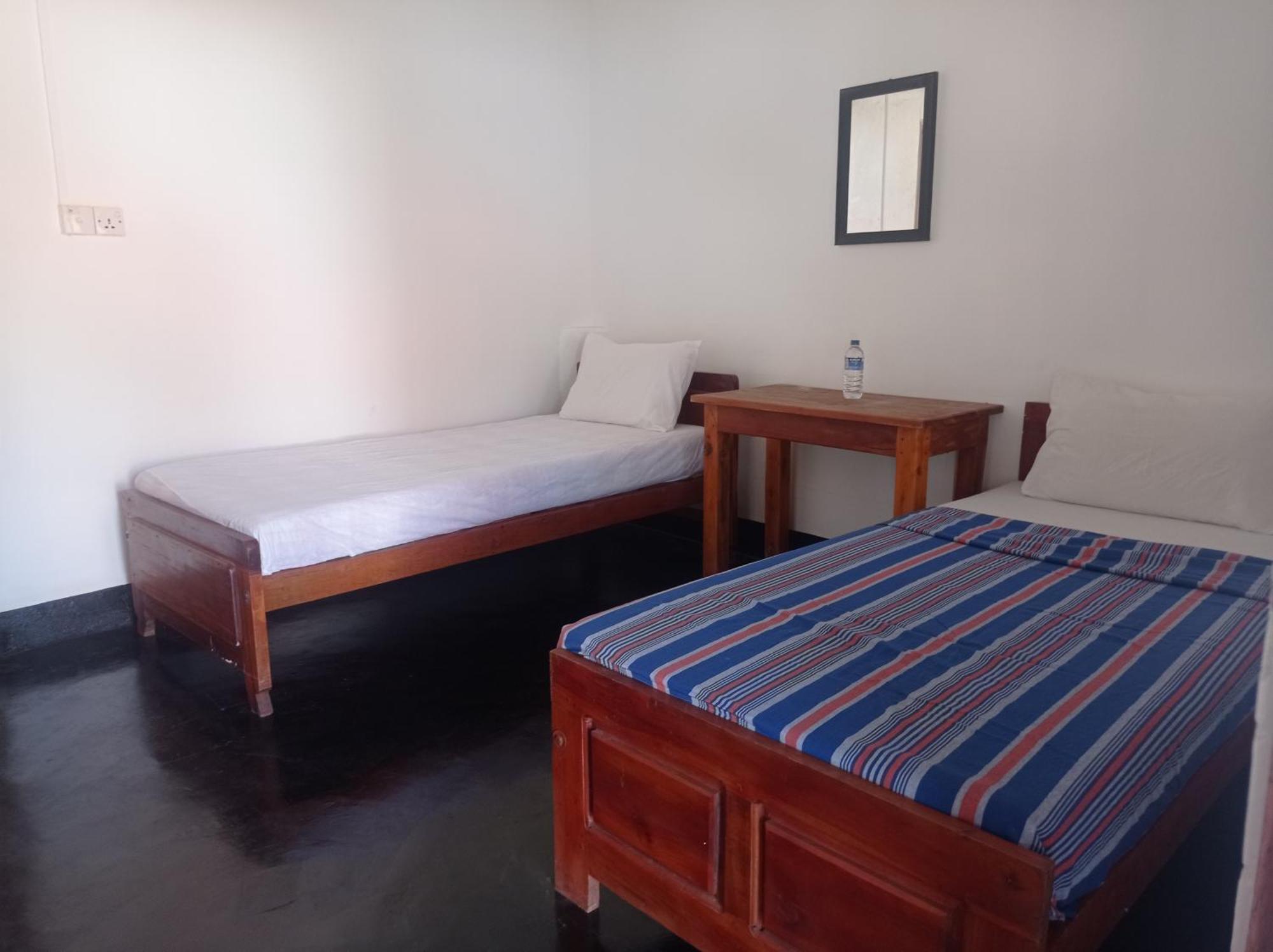 Silver Beach Hotel Trincomalee Ngoại thất bức ảnh
