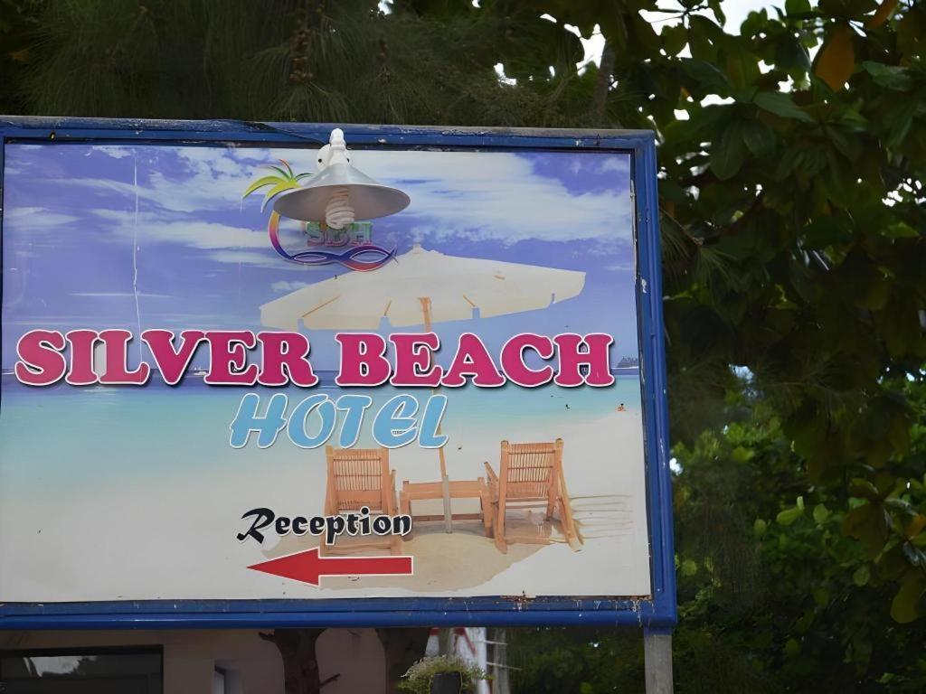 Silver Beach Hotel Trincomalee Ngoại thất bức ảnh