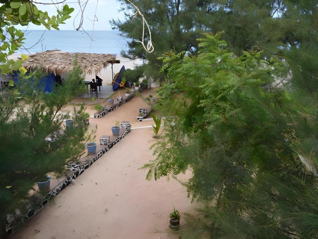 Silver Beach Hotel Trincomalee Ngoại thất bức ảnh