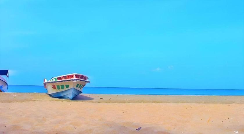 Silver Beach Hotel Trincomalee Ngoại thất bức ảnh