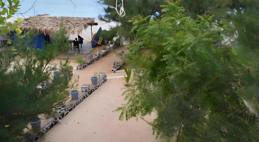 Silver Beach Hotel Trincomalee Ngoại thất bức ảnh
