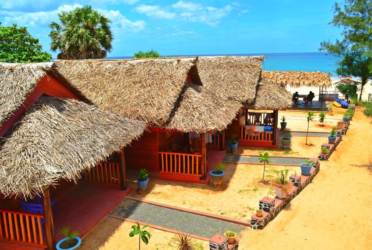 Silver Beach Hotel Trincomalee Ngoại thất bức ảnh